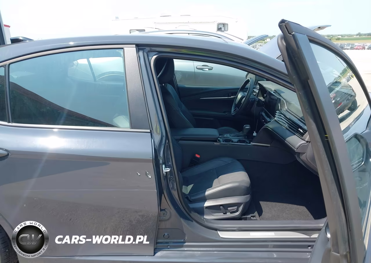 2025 Toyota Camry Xse VIN:4T1DBADK8SU532648 - 5