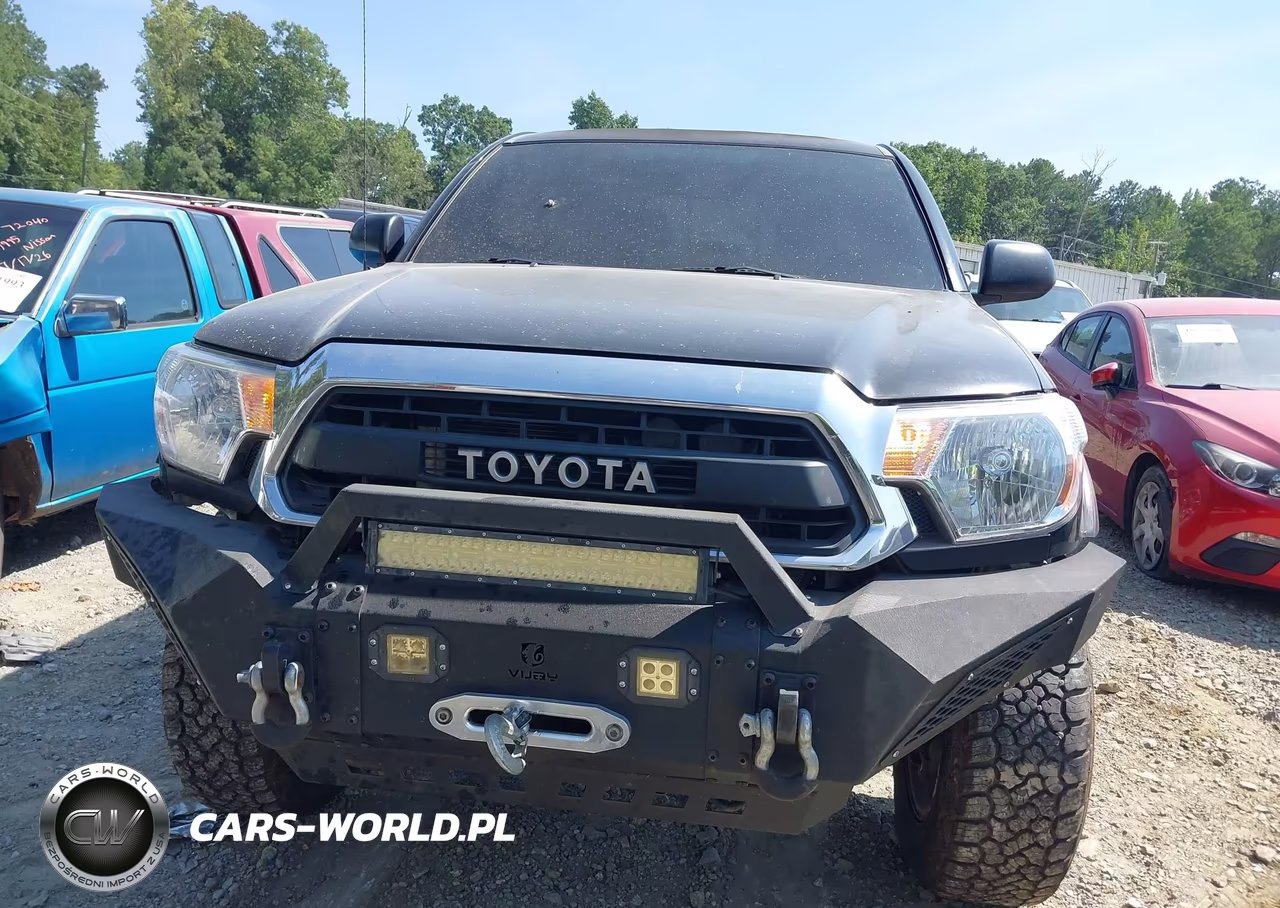 2012 Toyota Tacoma Base V6 VIN:3TMLU4EN2CM100695 - 12