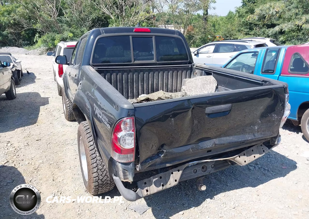 2012 Toyota Tacoma Base V6 VIN:3TMLU4EN2CM100695 - 3