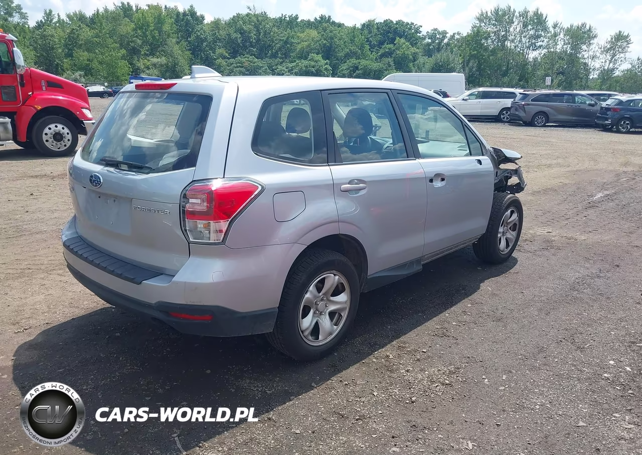 2018 Subaru Forester 2.5I VIN:JF2SJAAC4JG607677 - 4