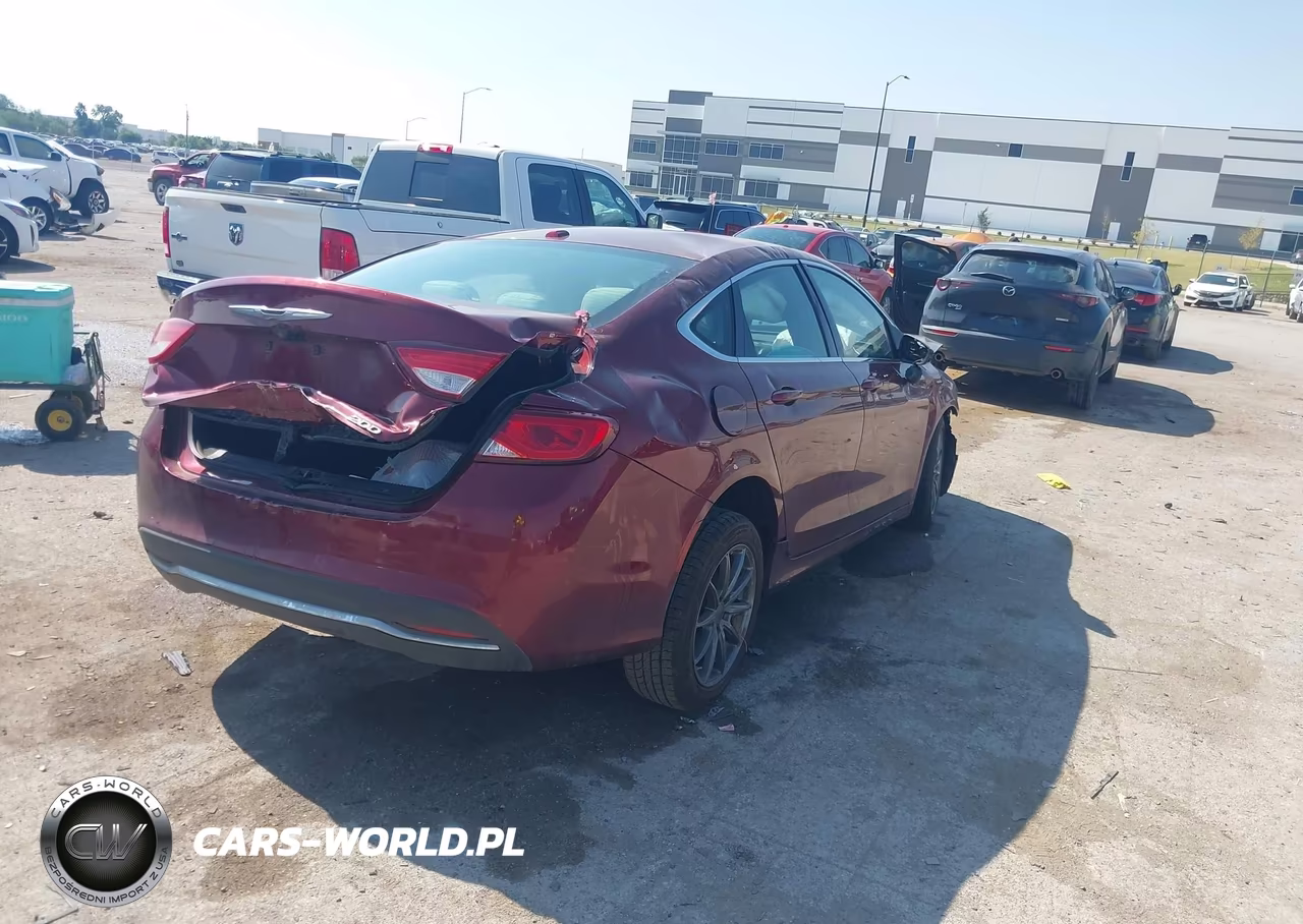 2015 Chrysler 200 Limited VIN:1C3CCCABXFN538825 - 4
