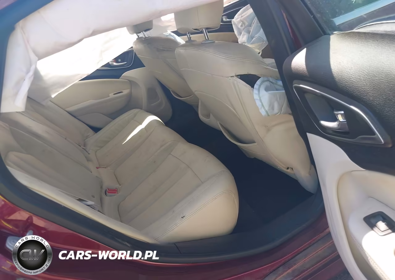 2015 Chrysler 200 Limited VIN:1C3CCCABXFN538825 - 8