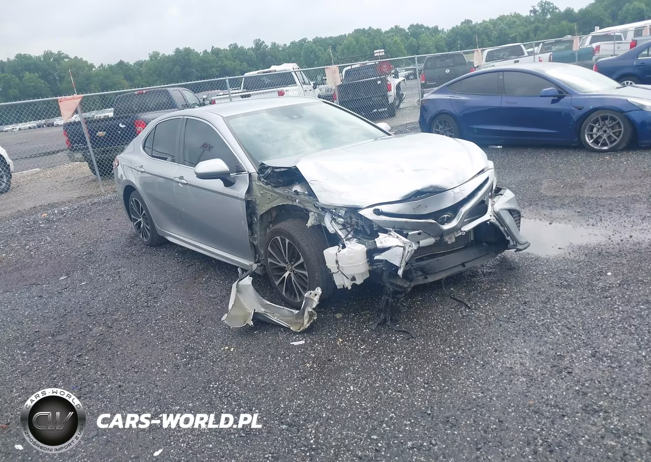 2020 Toyota Camry Se – zdjęcie 1 z 16
