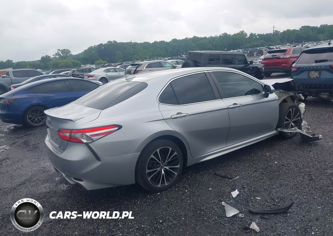 2020 Toyota Camry Se VIN:4T1G11AK7LU904258 - 4
