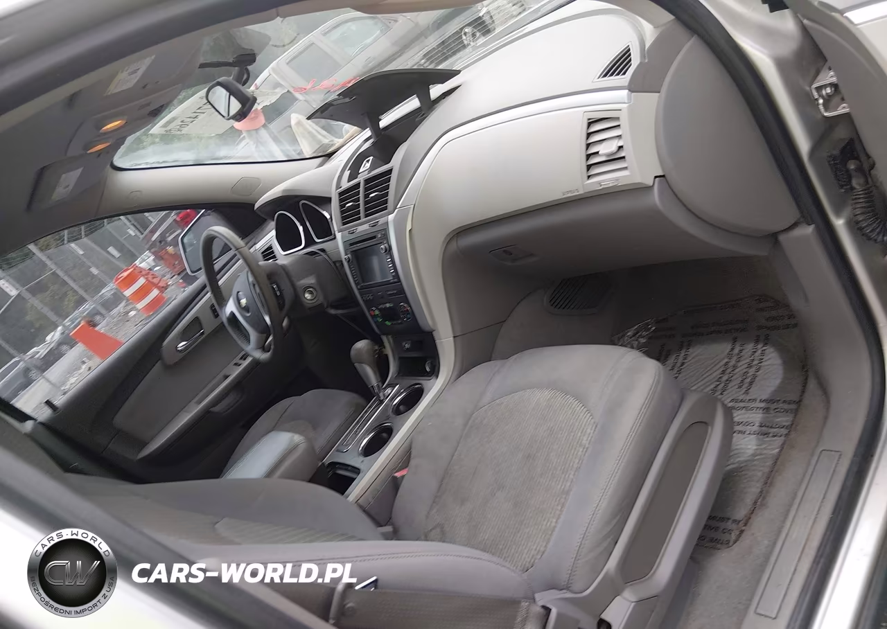 2010 Chevrolet Traverse Lt VIN:1GNLRFED7AS152307 - 5