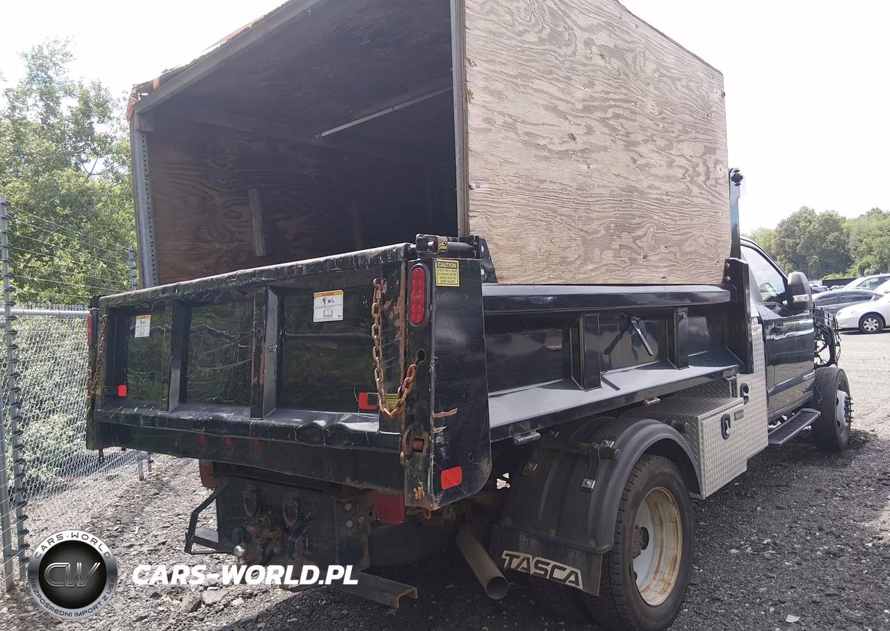 2020 Ford F-550 Chassis Xl VIN:1FDUF5HT5LDA03853 - 4