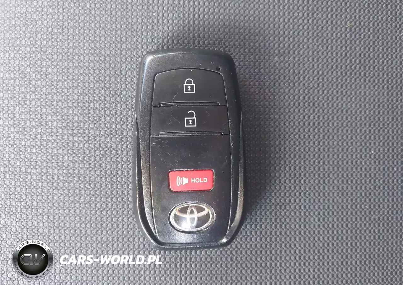 2023 Toyota Corolla Cross Le VIN:7MUCAABG6PV047718 - 11
