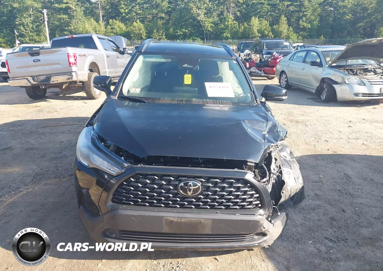2023 Toyota Corolla Cross Le VIN:7MUCAABG6PV047718 - 12