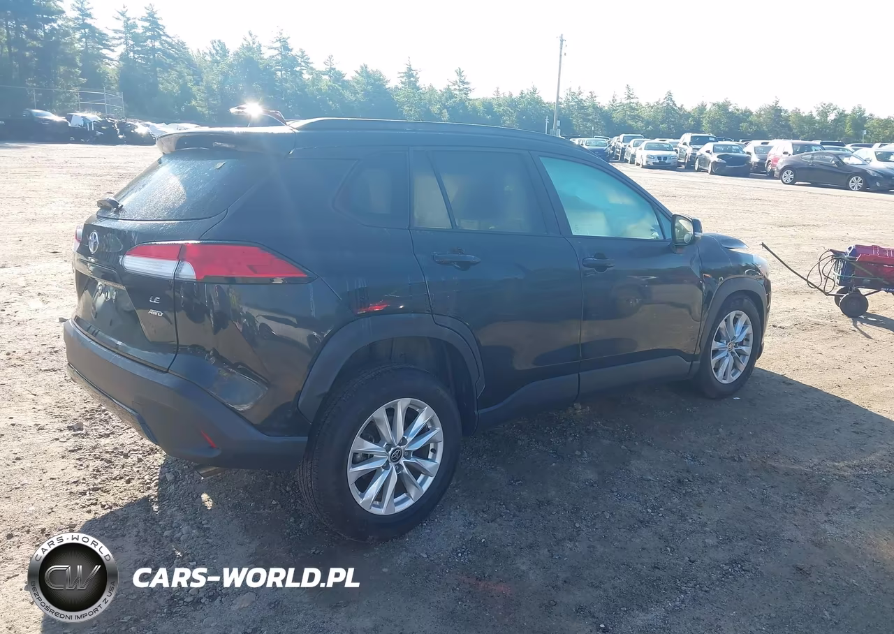 2023 Toyota Corolla Cross Le VIN:7MUCAABG6PV047718 - 4