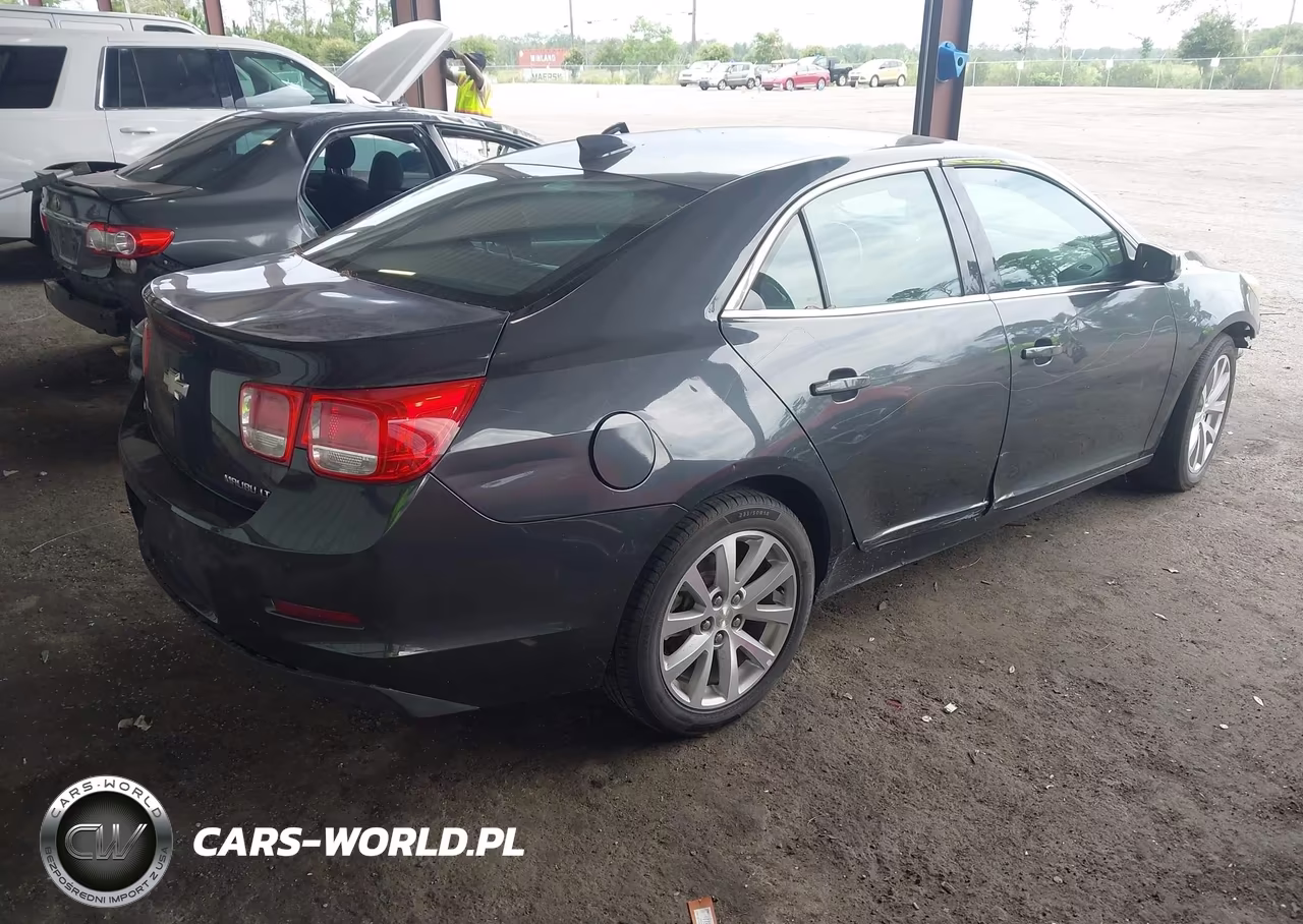 2015 Chevrolet Malibu 2Lt VIN:1G11D5SL8FF225732 - 4