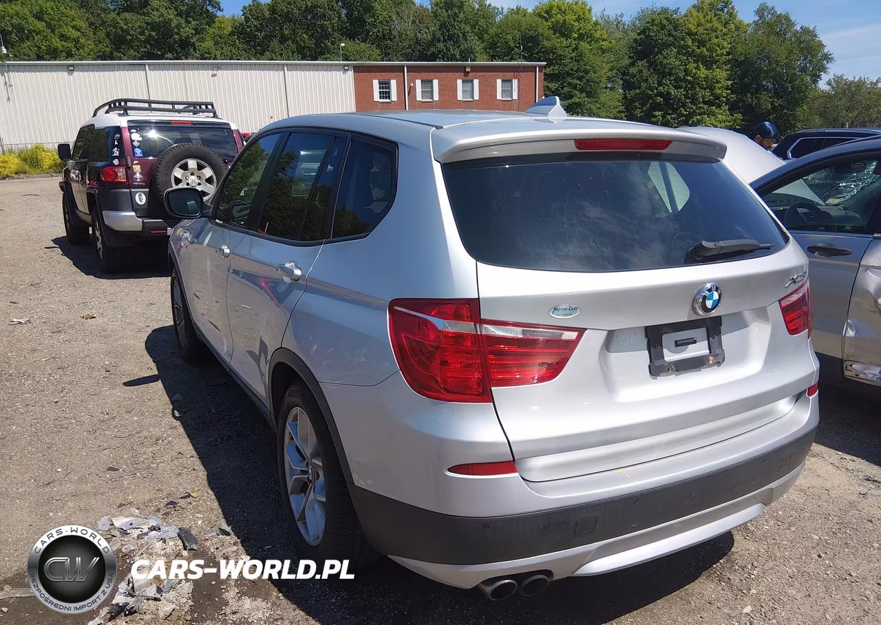 2012 BMW X3 xDrive35I VIN:5UXWX7C52CL736493 - 3