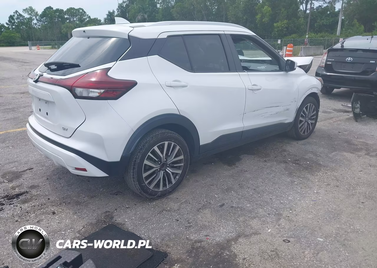 2021 Nissan Kicks Sv Xtronic Cvt VIN:3N1CP5CV8ML466302 - 4
