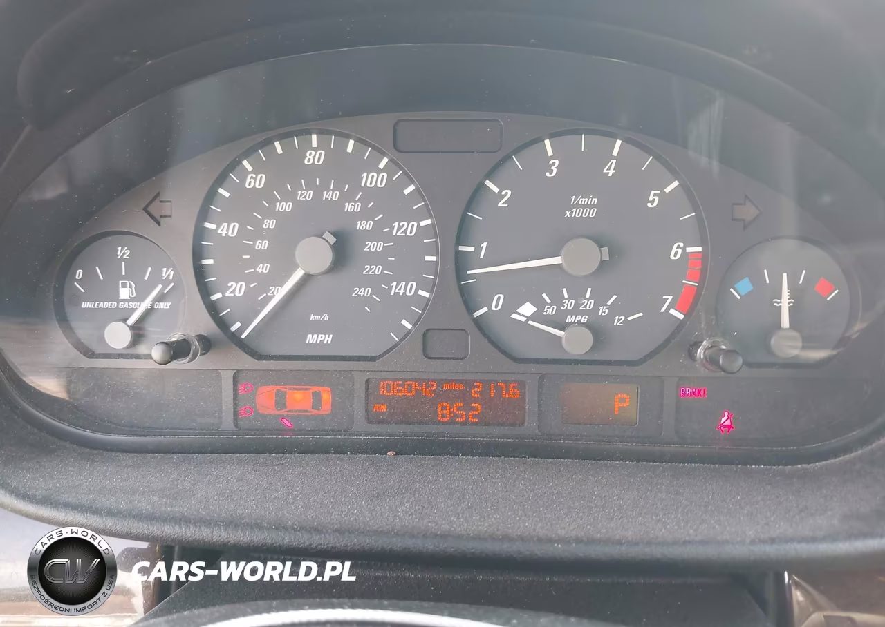 2003 BMW 325Ci VIN:WBABS33403PG90220 - 7