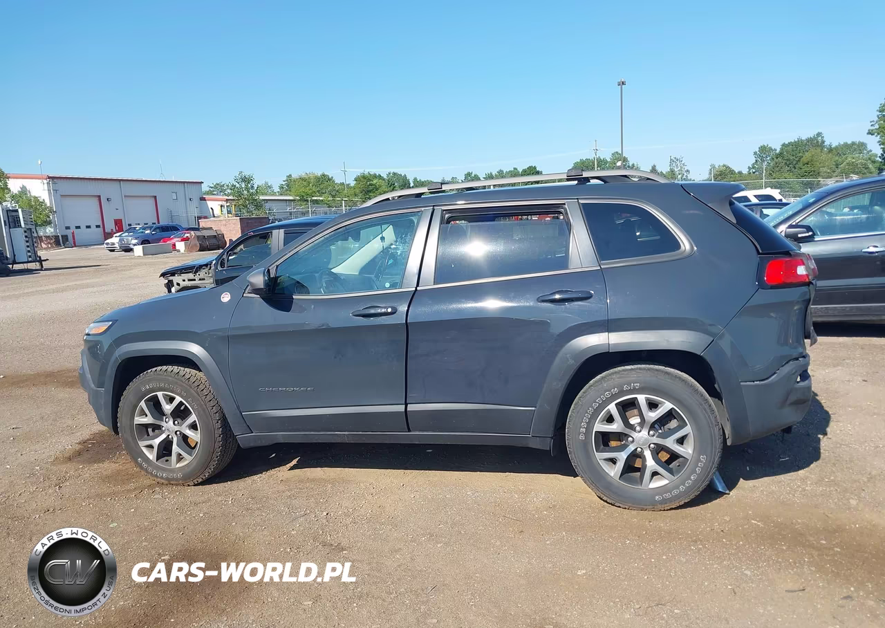 2016 Jeep Cherokee Trailhawk VIN:1C4PJMBS2GW242121 - 14