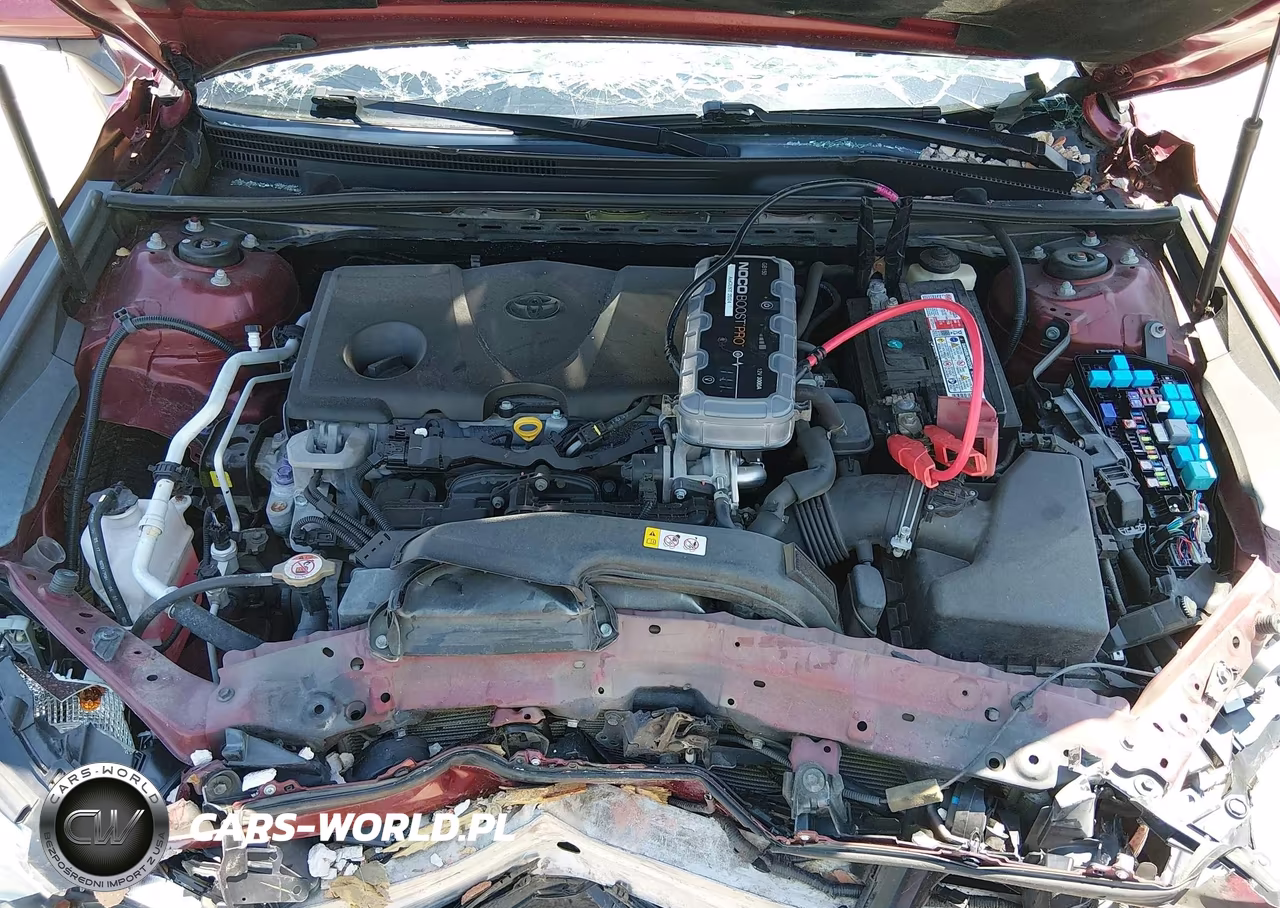 2018 Toyota Camry Le VIN:4T1B11HK7JU520610 - 10