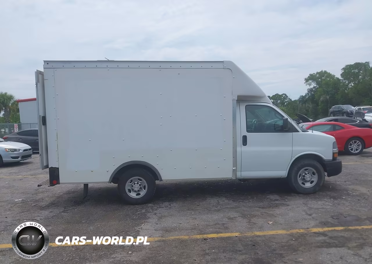 2019 Chevrolet Express Cutaway 4500 VIN:1GB0GRFGXK1276658 - 13