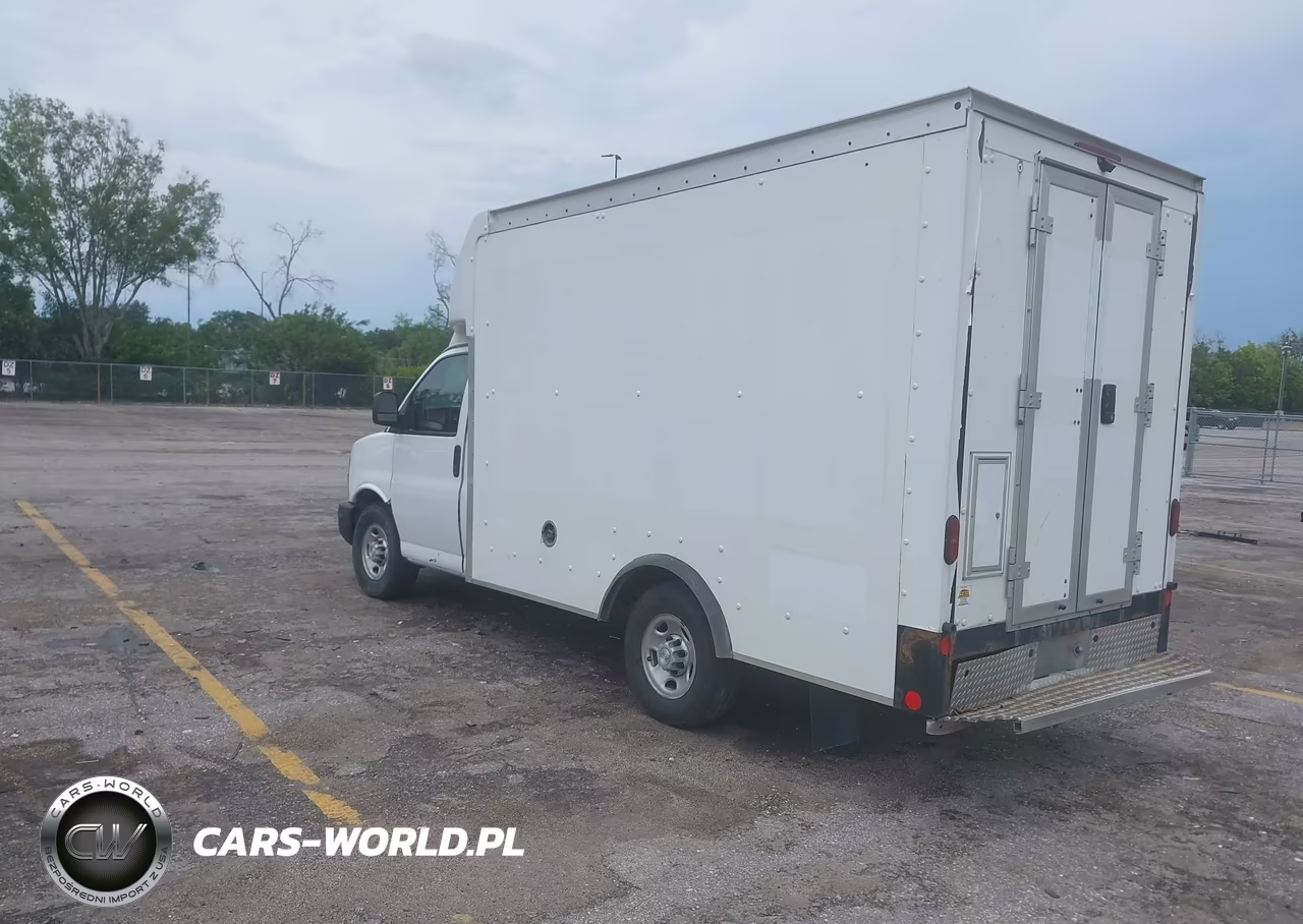 2019 Chevrolet Express Cutaway 4500 VIN:1GB0GRFGXK1276658 - 3