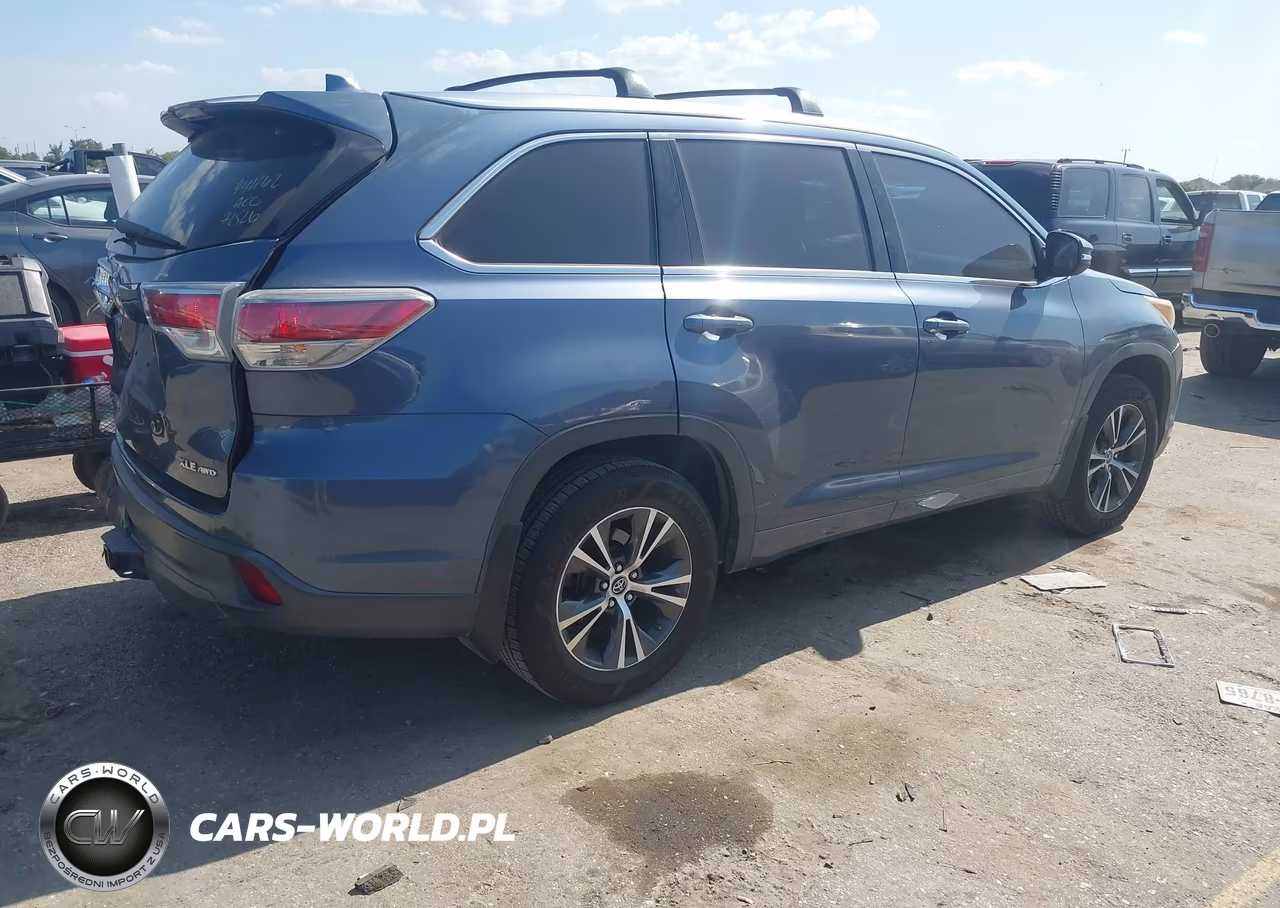 2016 Toyota Highlander Xle V6 VIN:5TDJKRFH2GS250766 - 4