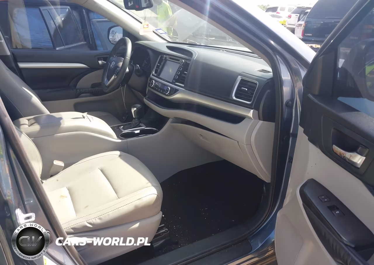 2016 Toyota Highlander Xle V6 VIN:5TDJKRFH2GS250766 - 5