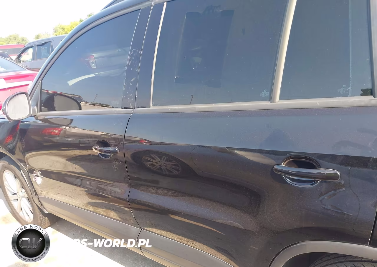2018 Volkswagen Tiguan Limited 2.0T VIN:WVGAV7AX3JK003759 - 14