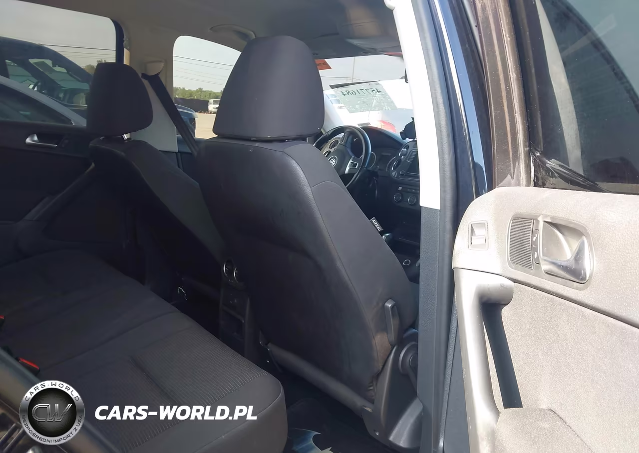 2018 Volkswagen Tiguan Limited 2.0T VIN:WVGAV7AX3JK003759 - 8