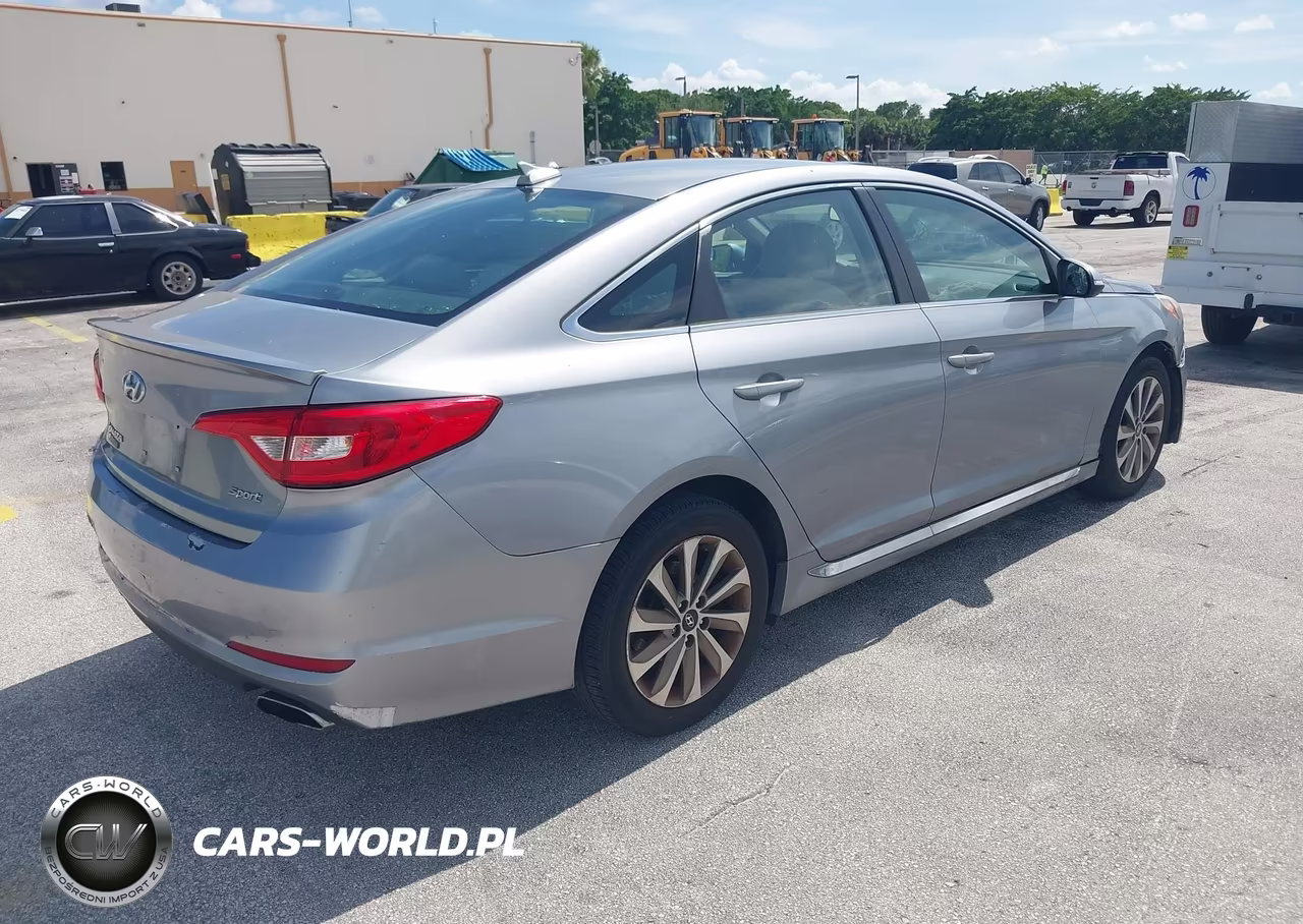 2016 Hyundai Sonata Sport VIN:5NPE34AF5GH289297 - 17