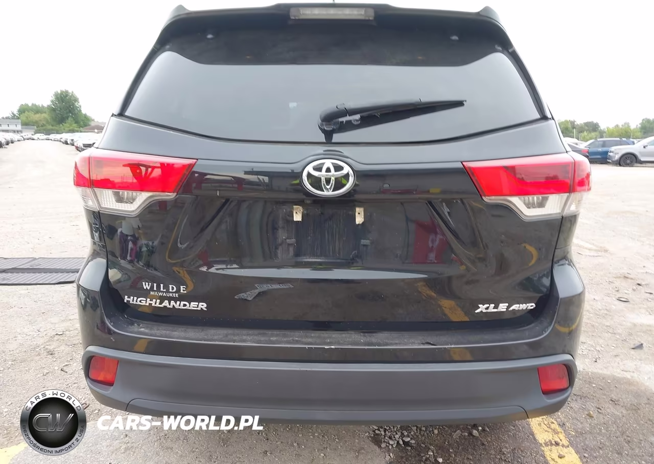 2017 Toyota Highlander Xle VIN:5TDJZRFH8HS465162 - 16