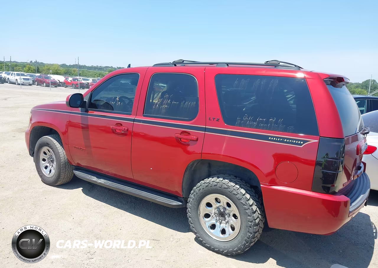 2010 Chevrolet Tahoe Ltz VIN:1GNUKCE06AR150317 - 3