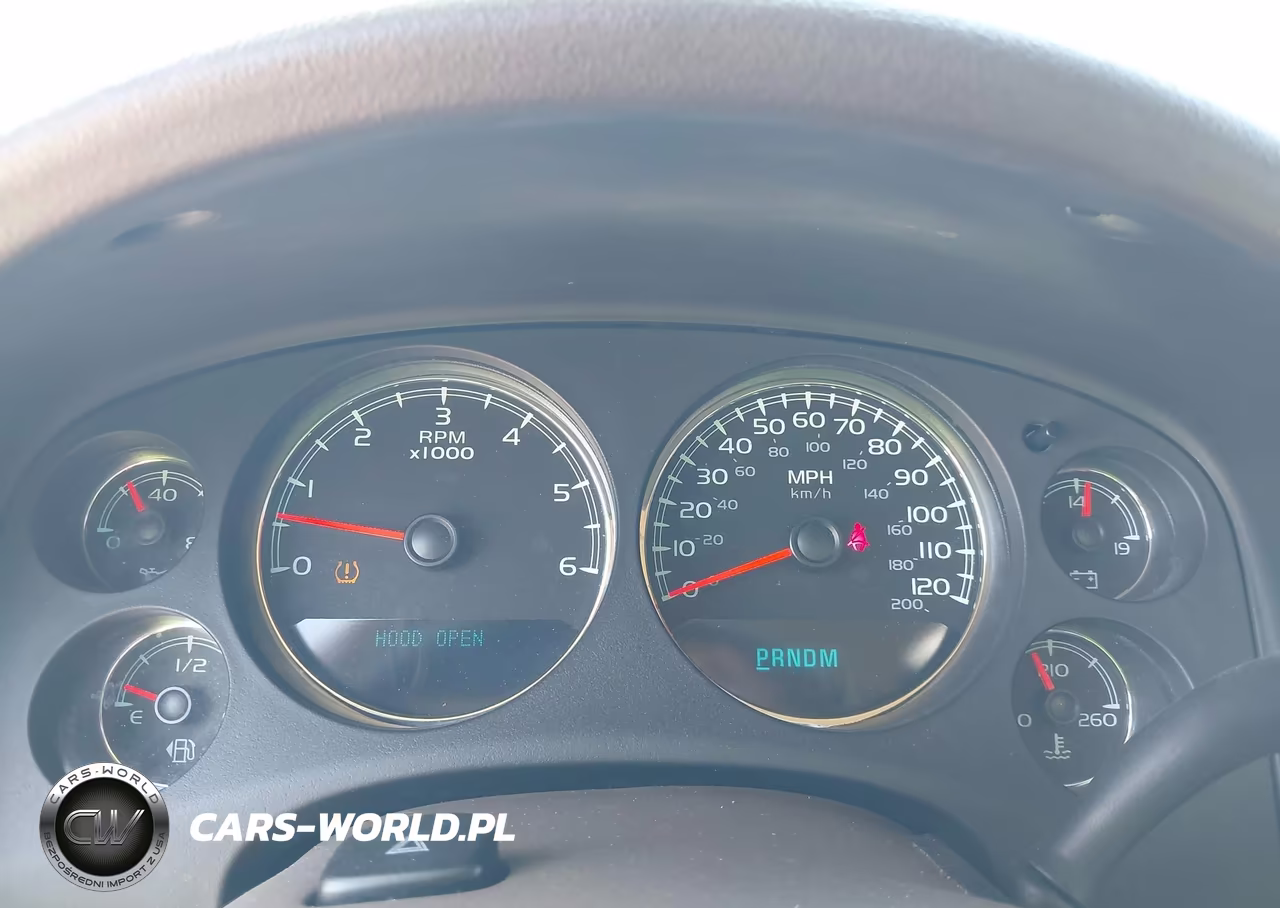 2010 Chevrolet Tahoe Ltz VIN:1GNUKCE06AR150317 - 7