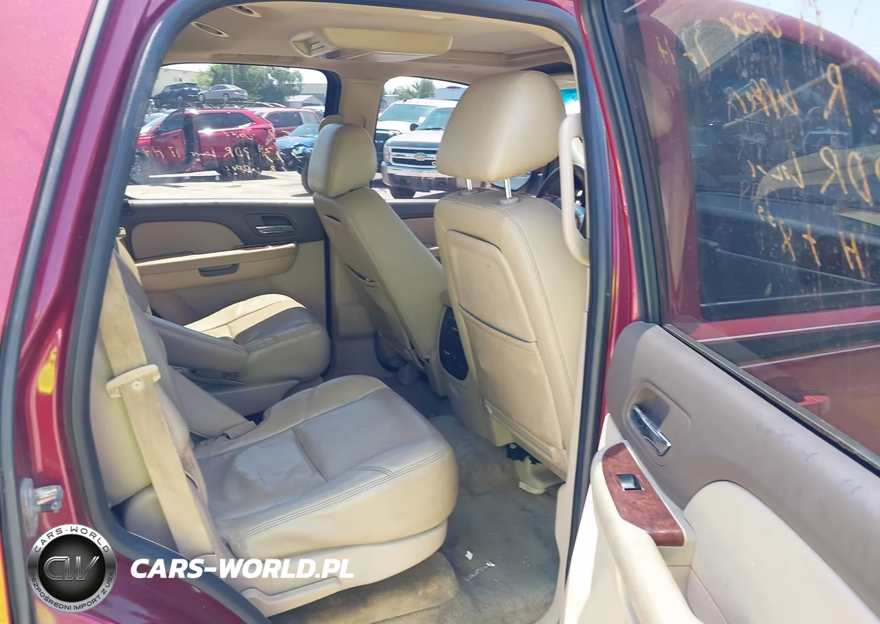 2010 Chevrolet Tahoe Ltz VIN:1GNUKCE06AR150317 - 8