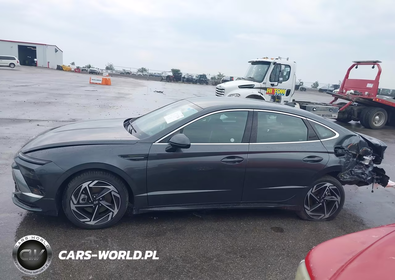 2026 Hyundai Sonata Sel Sport VIN:KMHL64JA7TA571392 - 14