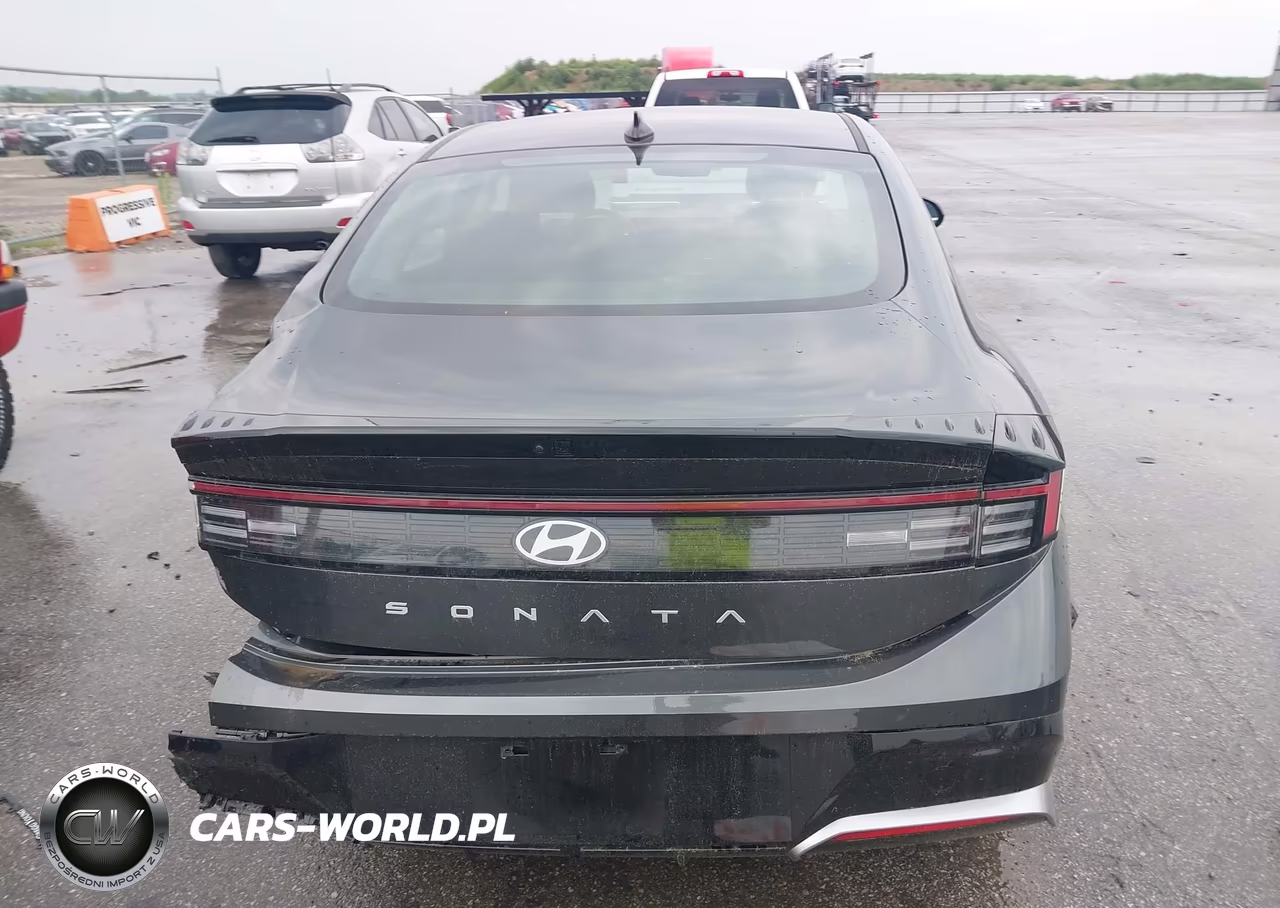 2026 Hyundai Sonata Sel Sport VIN:KMHL64JA7TA571392 - 16