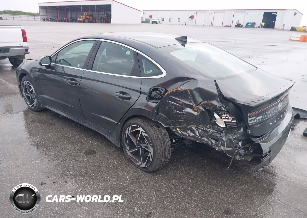 2026 Hyundai Sonata Sel Sport VIN:KMHL64JA7TA571392 - 3