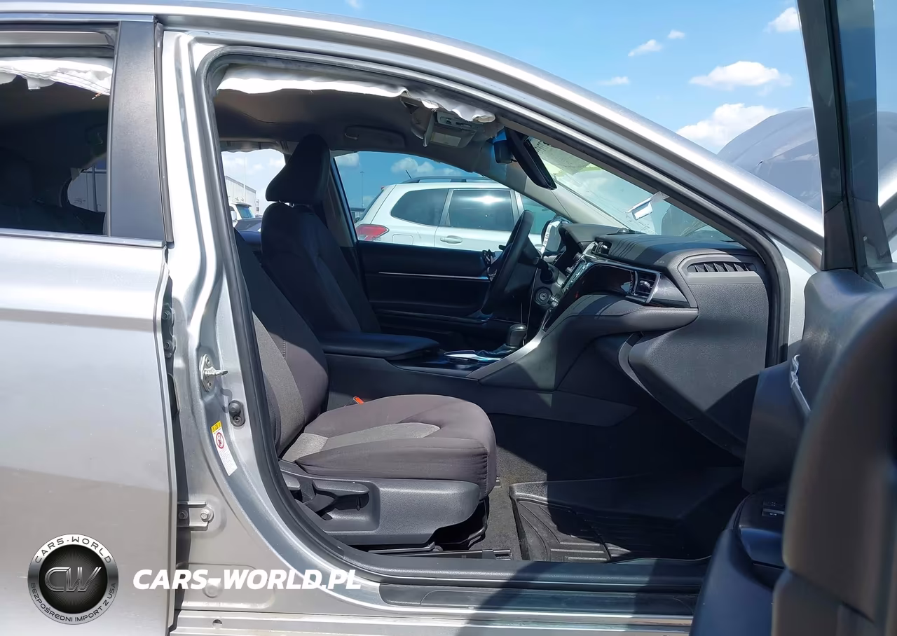2019 Toyota Camry Le VIN:4T1B11HK2KU167338 - 5