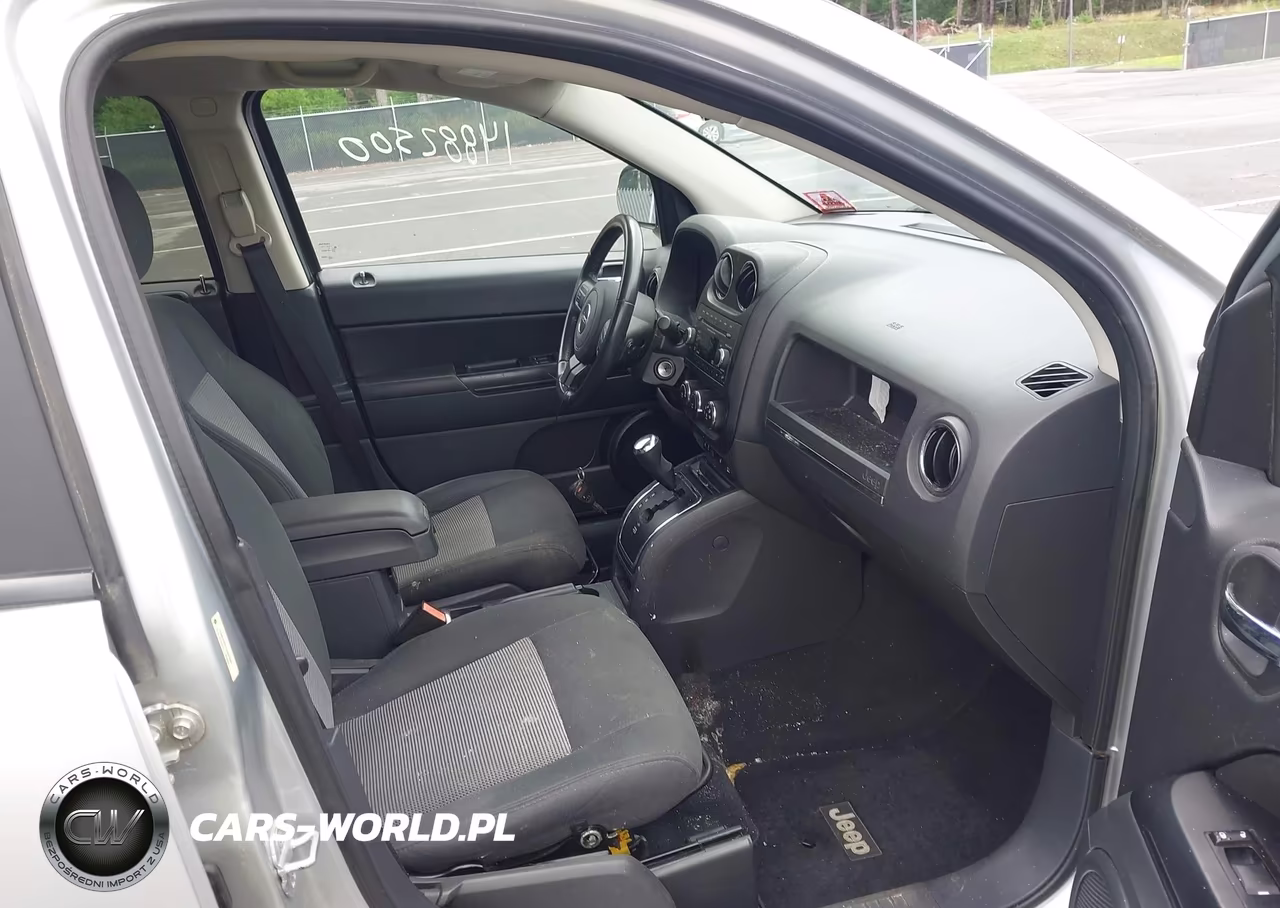 2012 Jeep Compass Latitude VIN:1C4NJDEB1CD541480 - 5