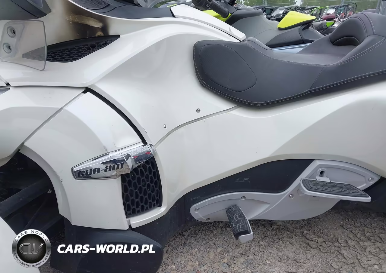 2012 Can-Am Spyder Roadster Rt-Ltd VIN:2BXJBDC19CV000719 - 9