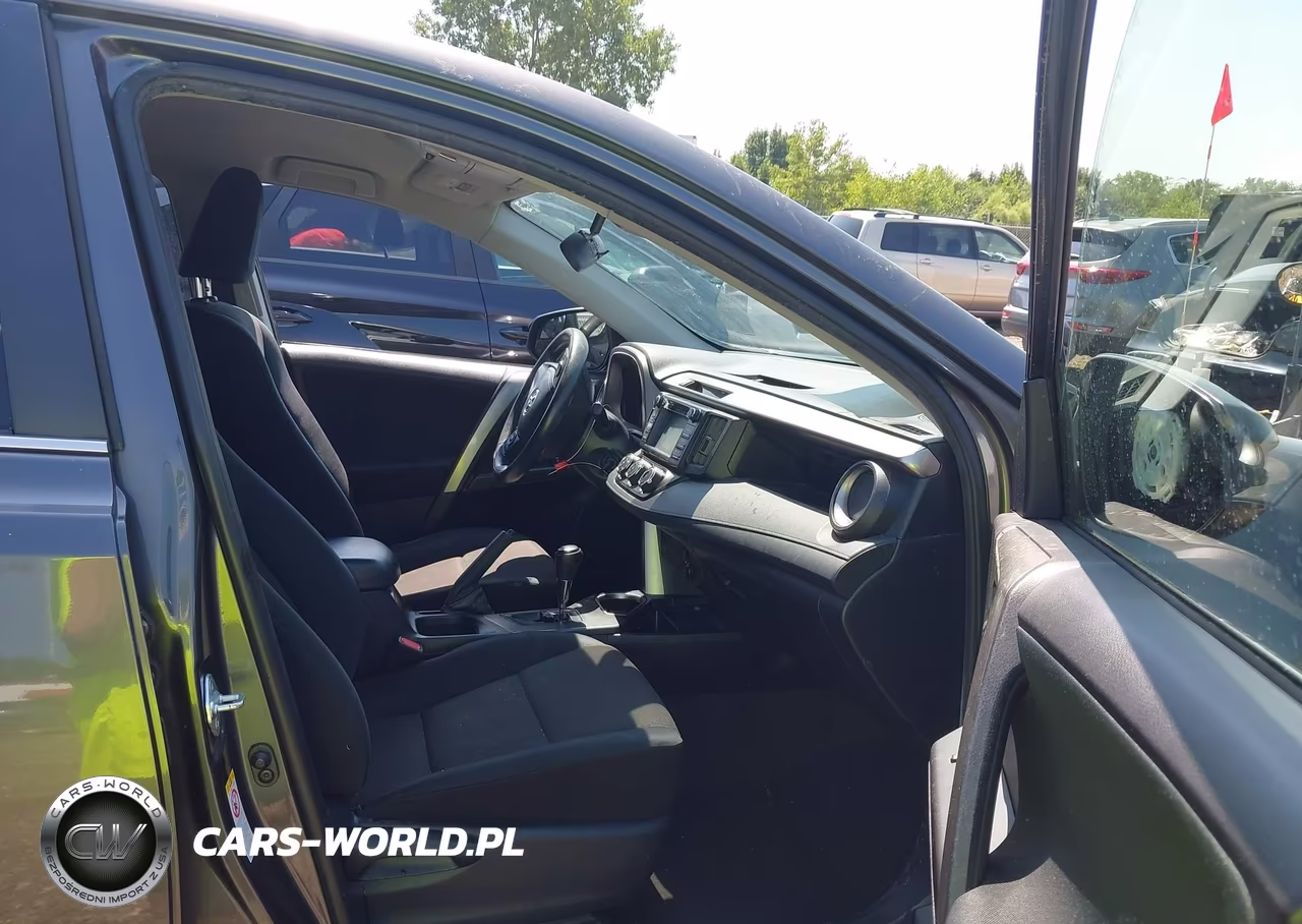 2017 Toyota Rav4 Le VIN:JTMZFREV0HJ142434 - 5