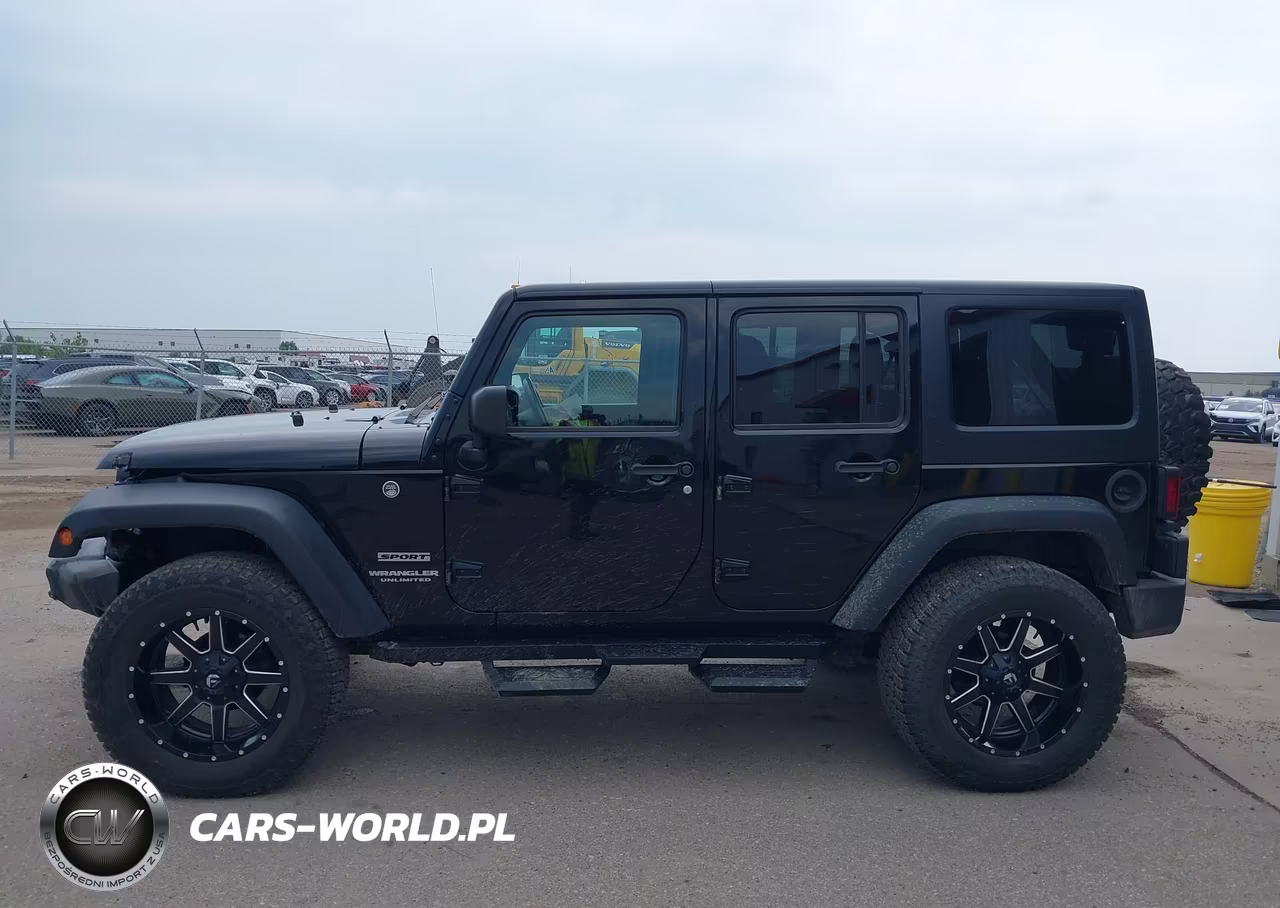 2016 Jeep Wrangler Unlimited Sport VIN:1C4BJWDG5GL243442 - 14