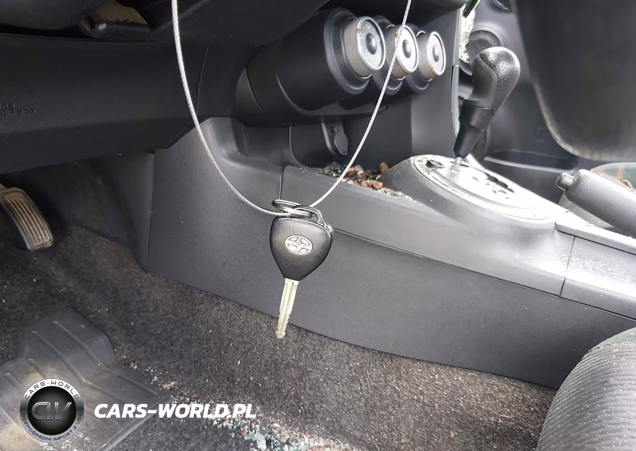 2011 Scion Tc VIN:JTKJF5C72B3016090 - 11