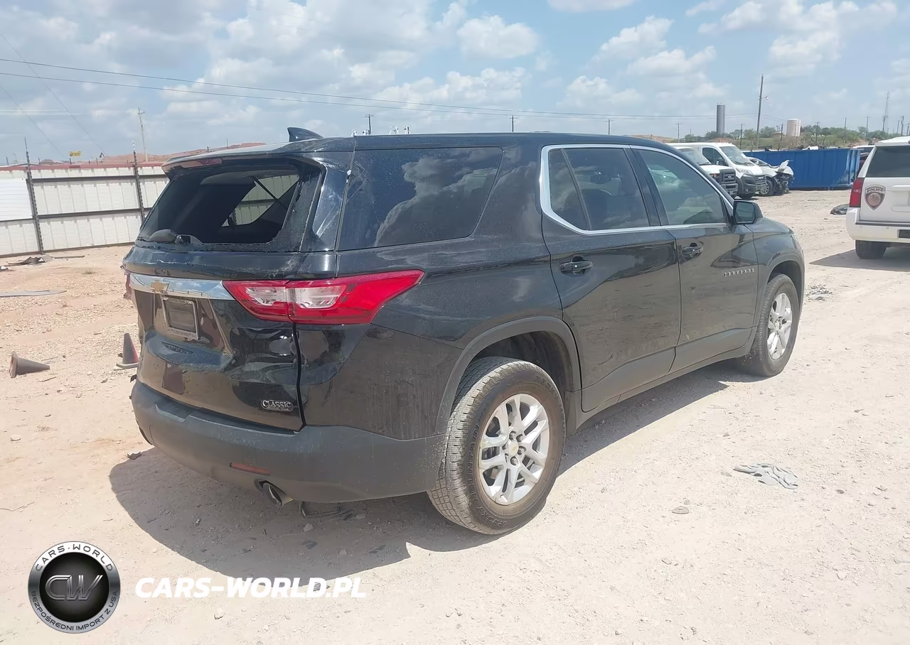 2019 Chevrolet Traverse Ls VIN:1GNERFKW5KJ168804 - 4