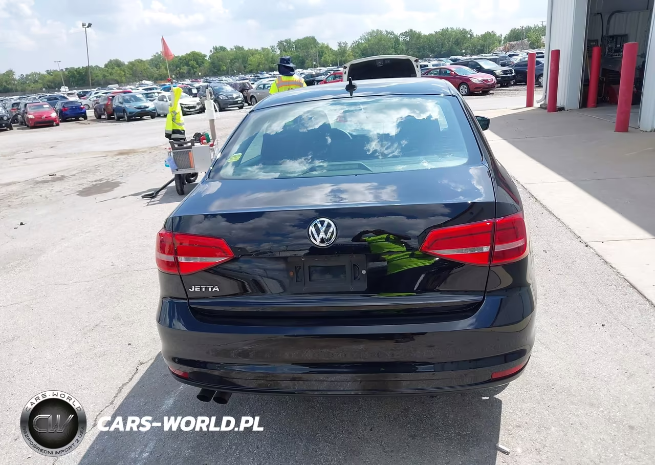 2015 Volkswagen Jetta 2.0L S VIN:3VW2K7AJ4FM407051 - 16