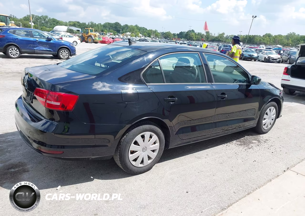 2015 Volkswagen Jetta 2.0L S VIN:3VW2K7AJ4FM407051 - 4