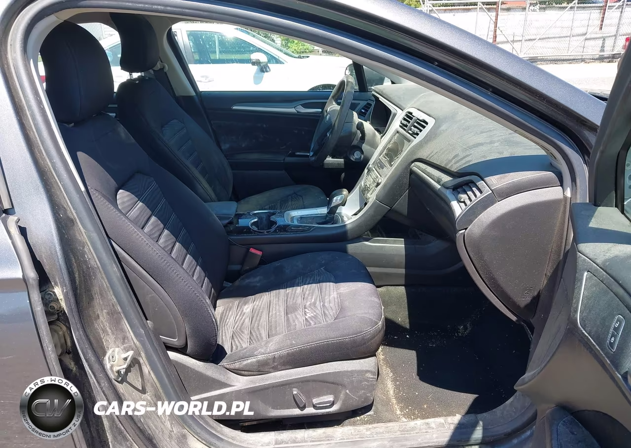 2016 Ford Fusion Se VIN:3FA6P0H7XGR379015 - 5