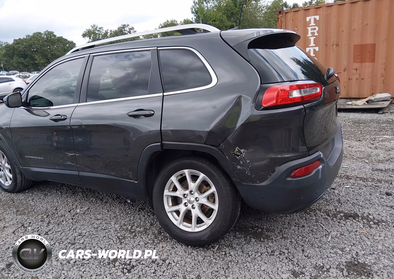 2016 Jeep Cherokee Latitude VIN:1C4PJLCB8GW171466 - 6