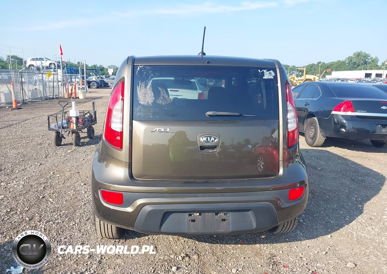 2012 Kia Soul + VIN:KNDJT2A66C7409884 - 17