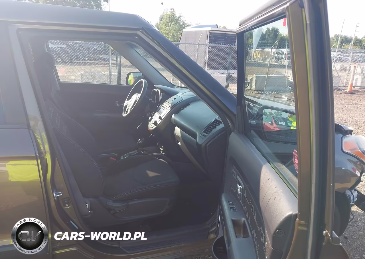 2012 Kia Soul + VIN:KNDJT2A66C7409884 - 5