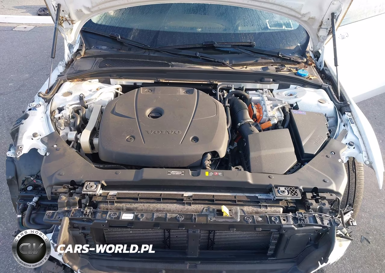 2022 Volvo S60 Recharge Plug-In Hybrid T8 Inscription Extended Range VIN:7JRH60FL9NG193140 - 10