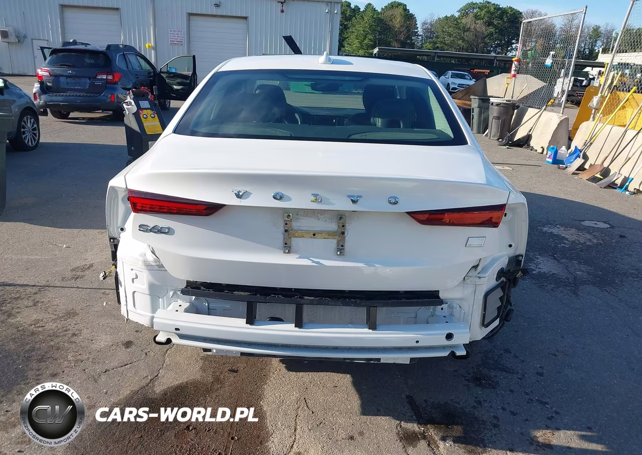 2022 Volvo S60 Recharge Plug-In Hybrid T8 Inscription Extended Range VIN:7JRH60FL9NG193140 - 17