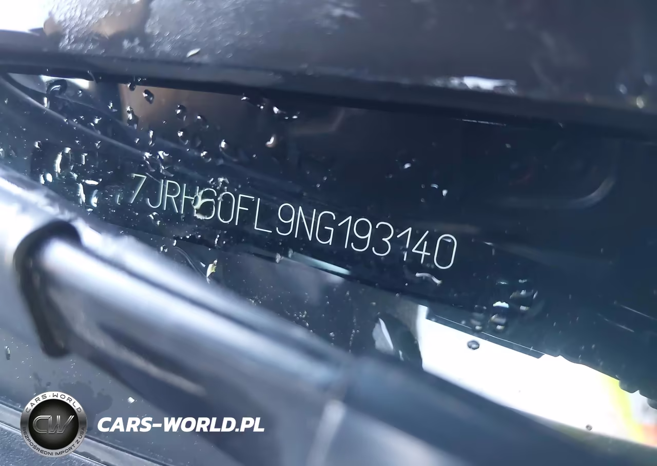 2022 Volvo S60 Recharge Plug-In Hybrid T8 Inscription Extended Range VIN:7JRH60FL9NG193140 - 18