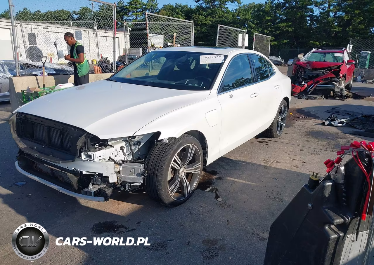 2022 Volvo S60 Recharge Plug-In Hybrid T8 Inscription Extended Range VIN:7JRH60FL9NG193140 - 2